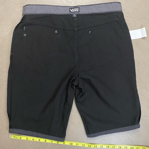 NWT Vans Black Gray Geo D-K Skater Shorts Men’s Size 30 Regular - Picture 10 of 13